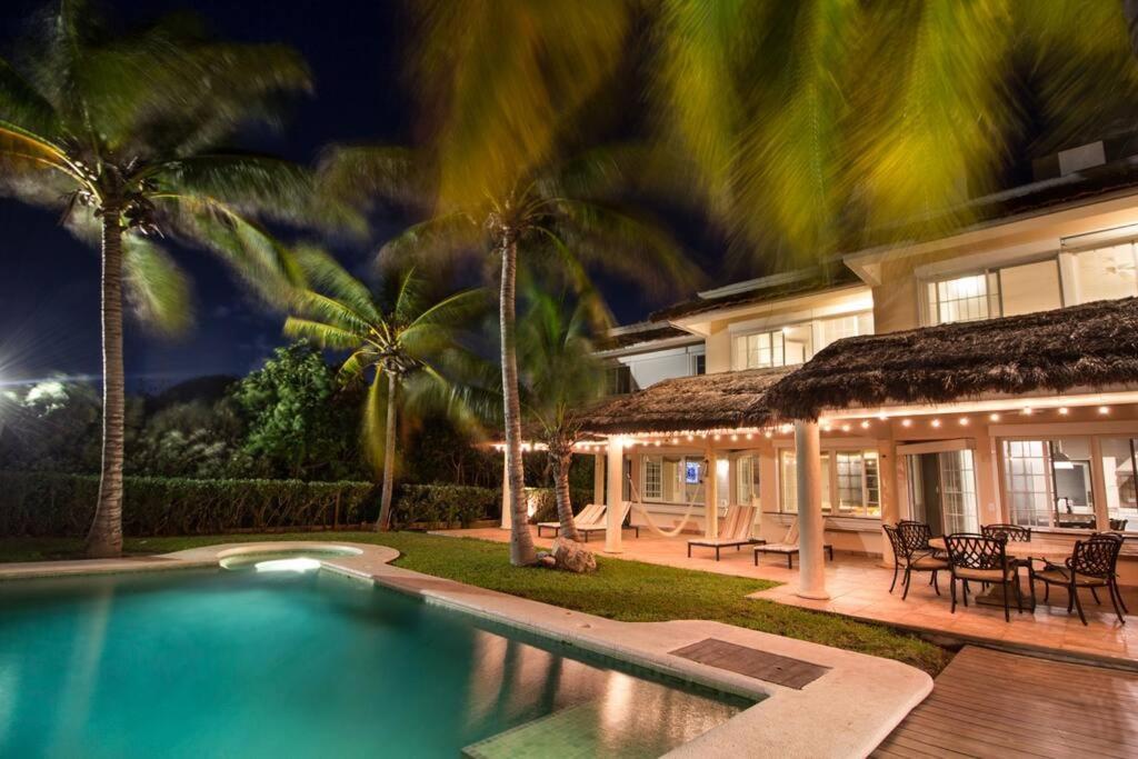 El Meco Beachfront & Private Pool Villa By Casa Paraiso Κανκούν Εξωτερικό φωτογραφία